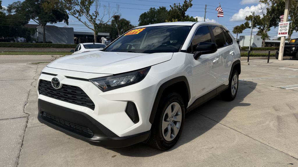 2022 Toyota Rav4 Image 3