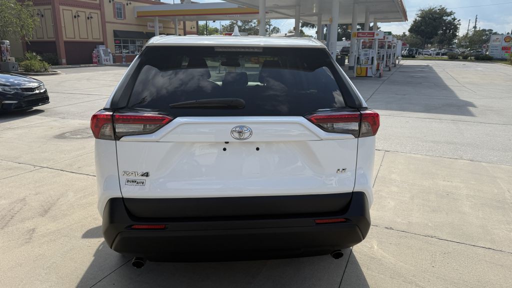 2022 Toyota Rav4 Image 6