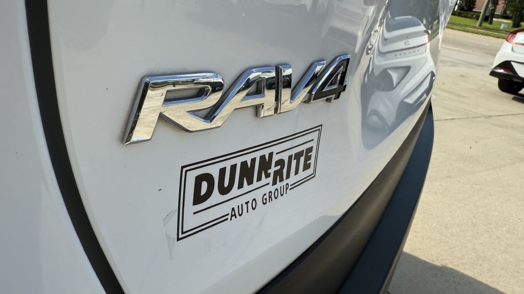 2022 Toyota Rav4 Image 13