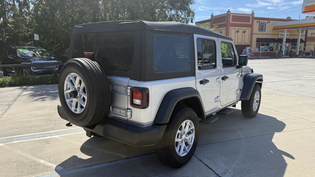 2023 Jeep Wrangler Unlimited Image 7