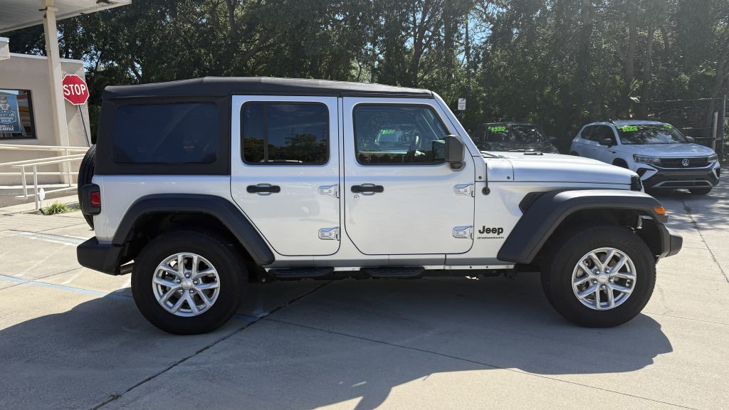 2023 Jeep Wrangler Unlimited Image 8