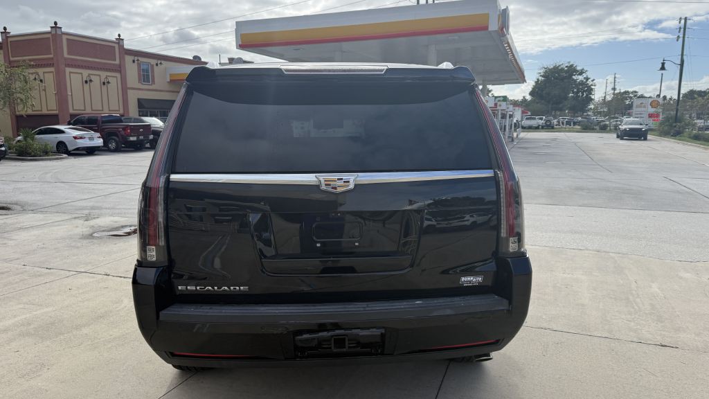 2018 Cadillac Escalade Image 6