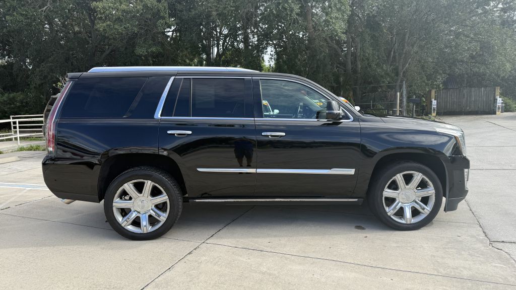 2018 Cadillac Escalade Image 8