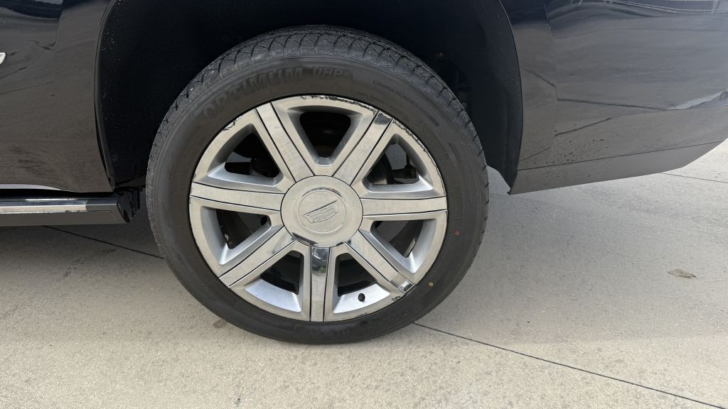 2018 Cadillac Escalade Image 11