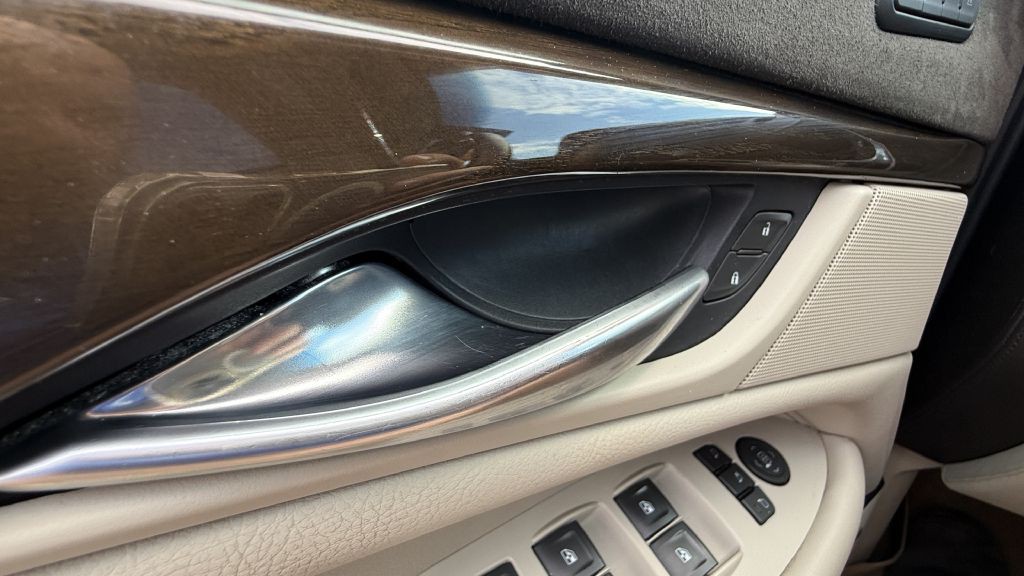 2018 Cadillac Escalade Image 45