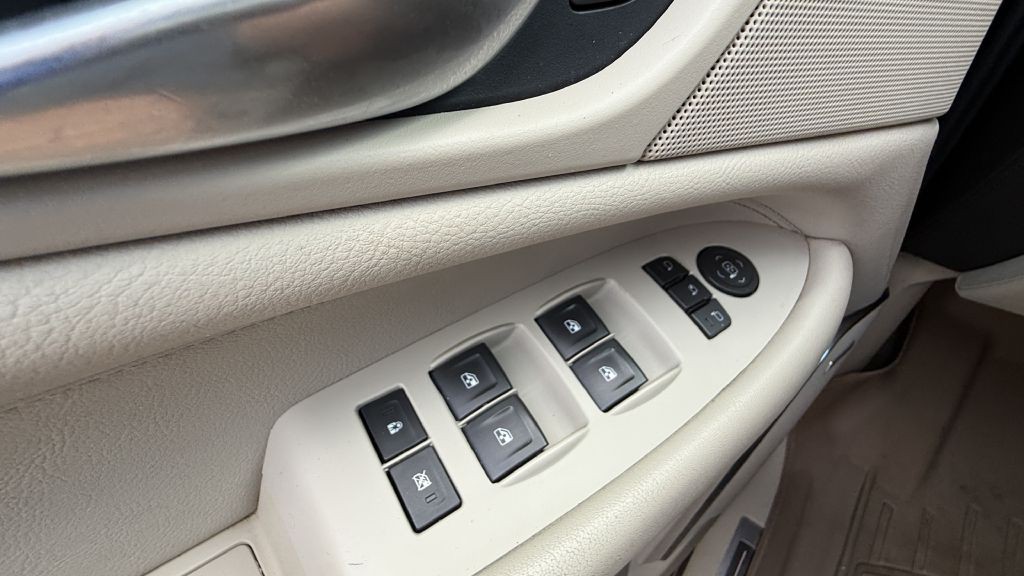 2018 Cadillac Escalade Image 46