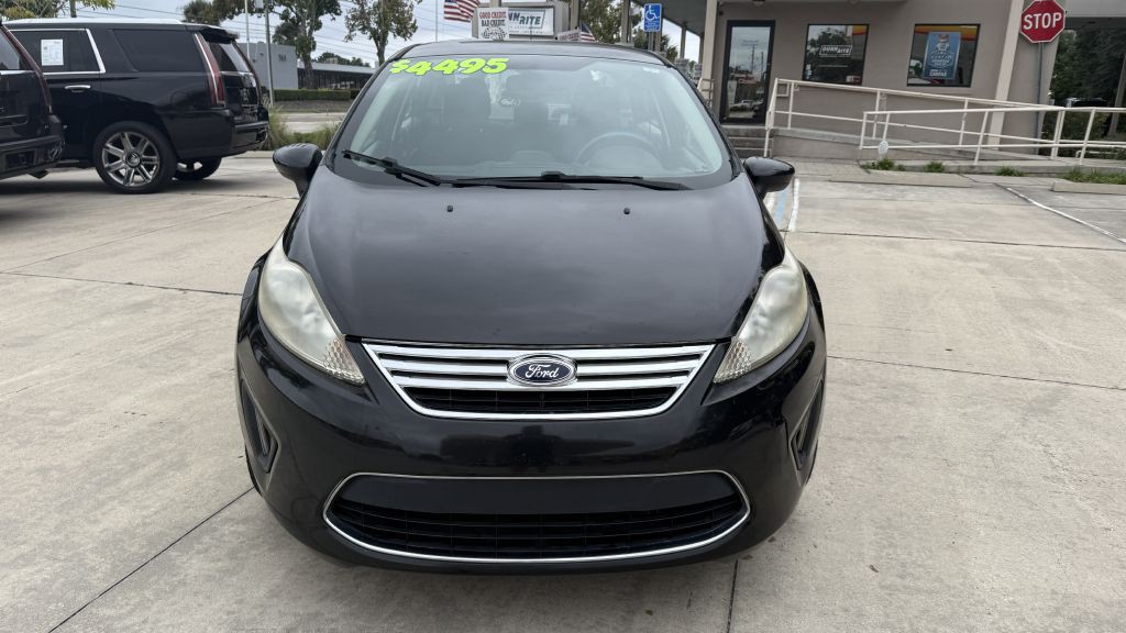 2012 Ford Fiesta Image 2