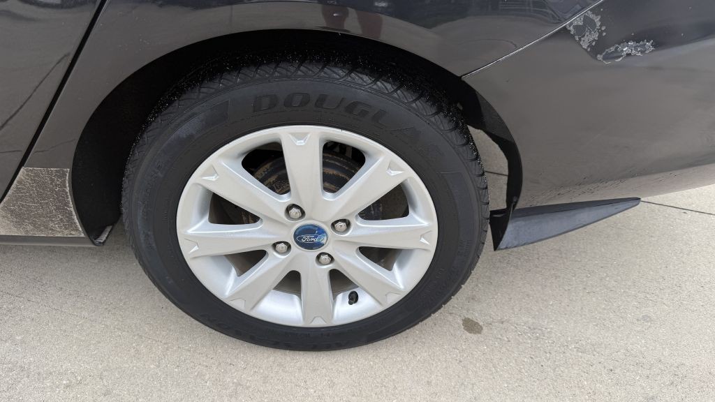 2012 Ford Fiesta Image 12