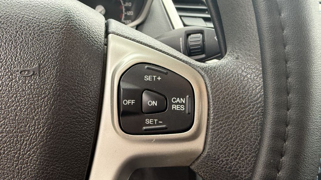 2012 Ford Fiesta Image 20