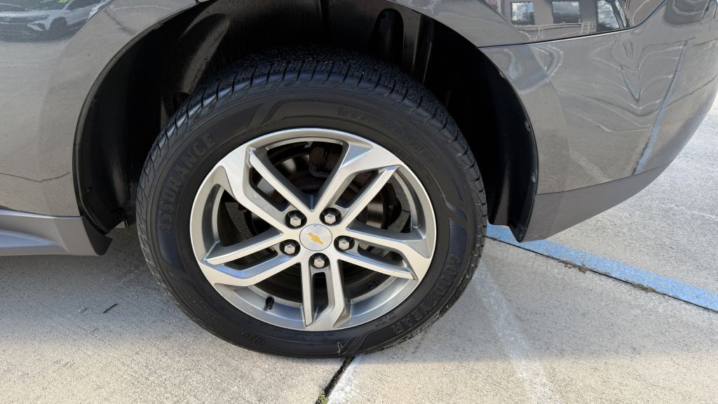 2017 Chevrolet Equinox Image 11