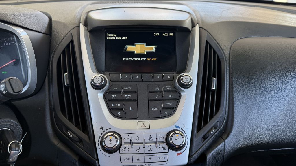 2017 Chevrolet Equinox Image 22
