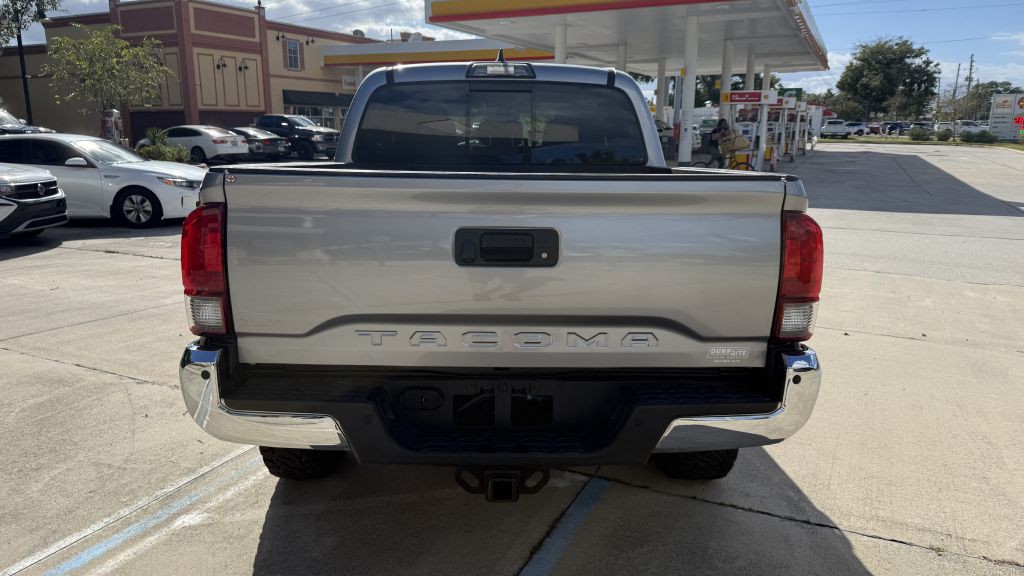 2019 Toyota Tacoma Image 6