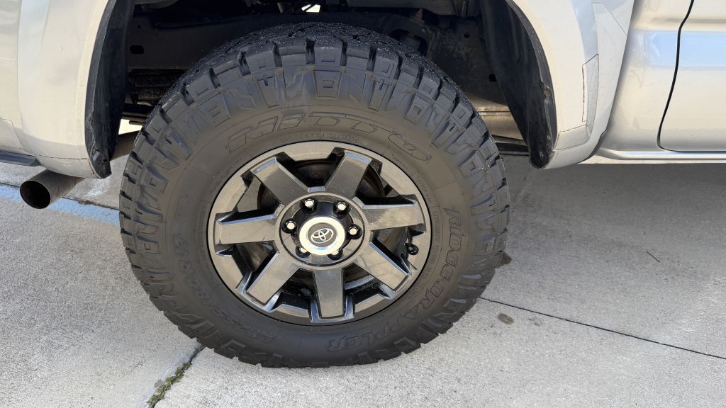 2019 Toyota Tacoma Image 11