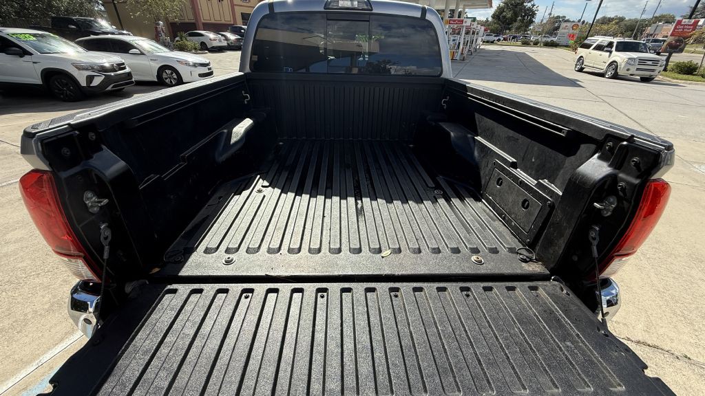 2019 Toyota Tacoma Image 23