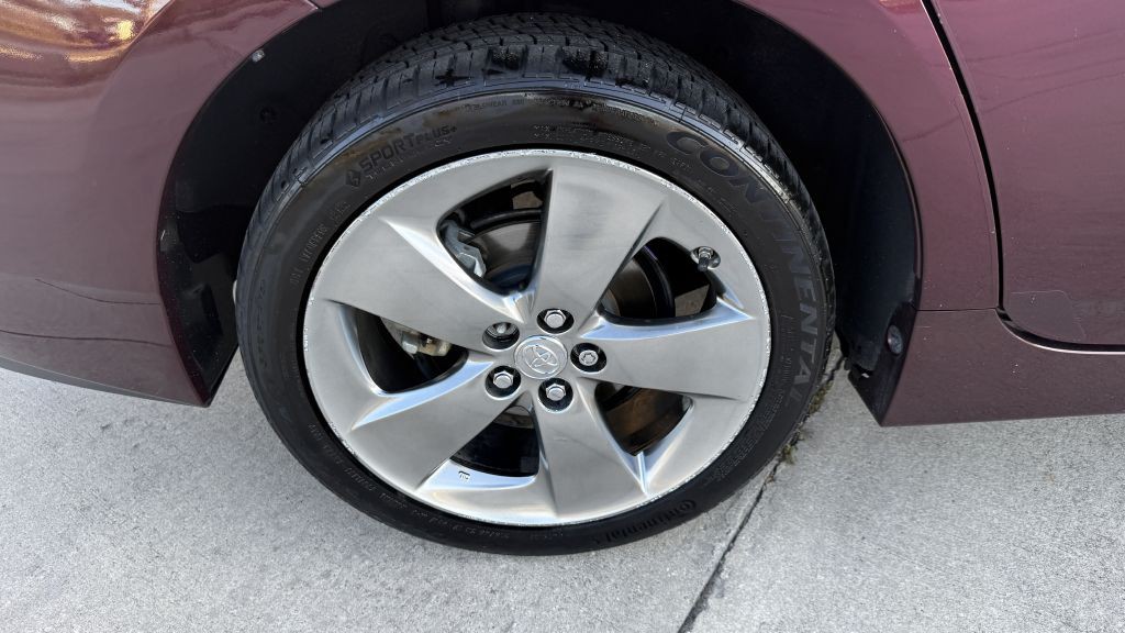 2013 Toyota Prius Image 10