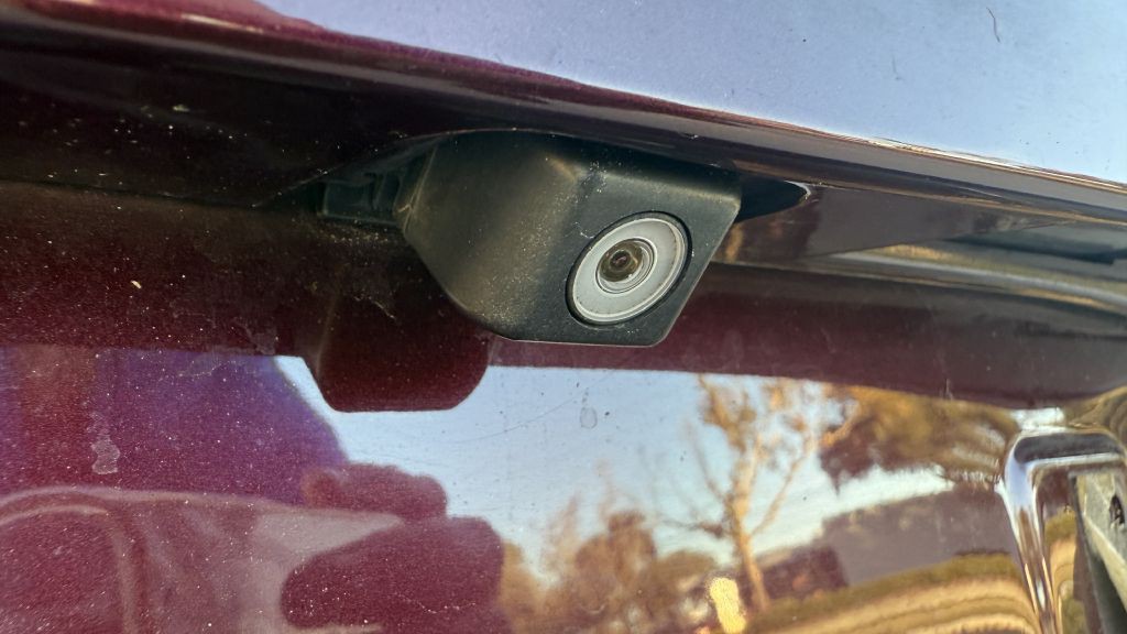 2013 Toyota Prius Image 16