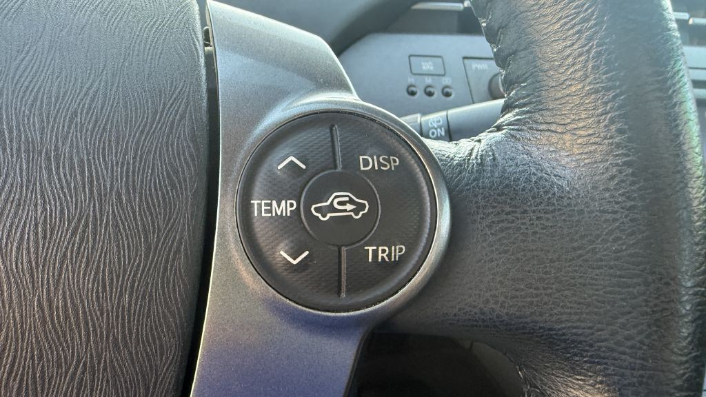 2013 Toyota Prius Image 26