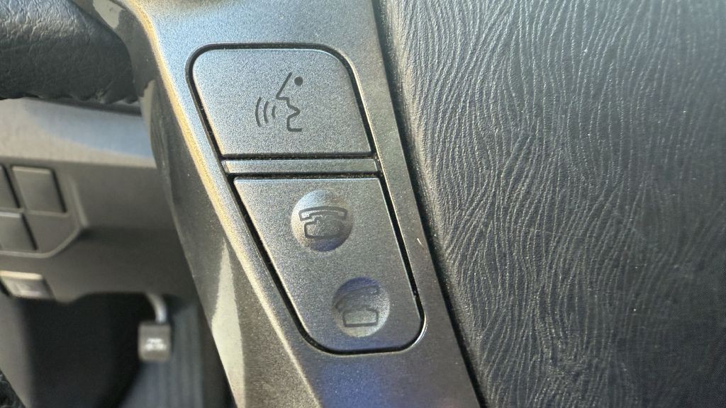 2013 Toyota Prius Image 28