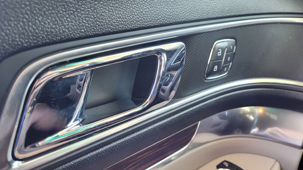 2018 Ford Explorer Image 39