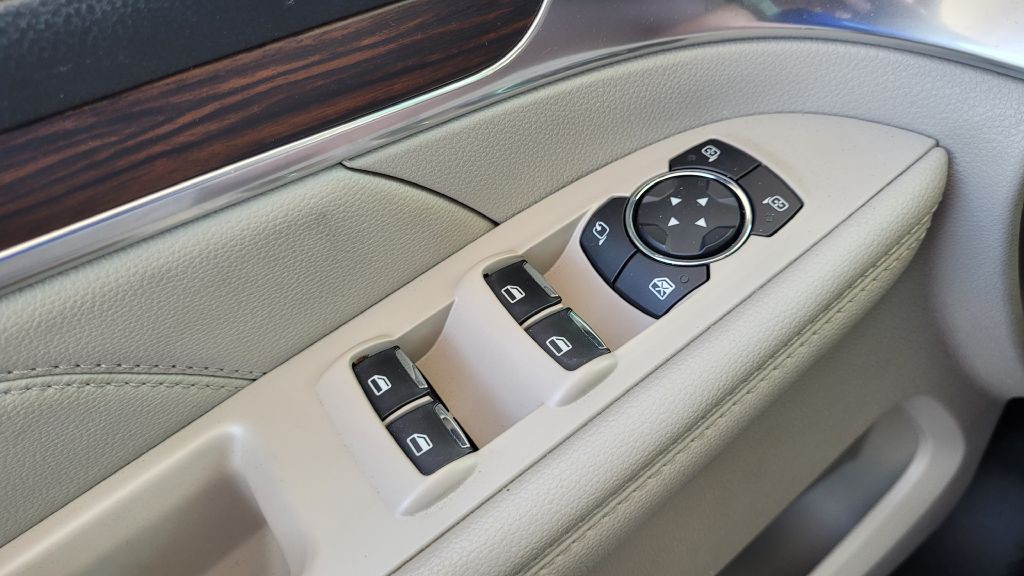 2018 Ford Explorer Image 40