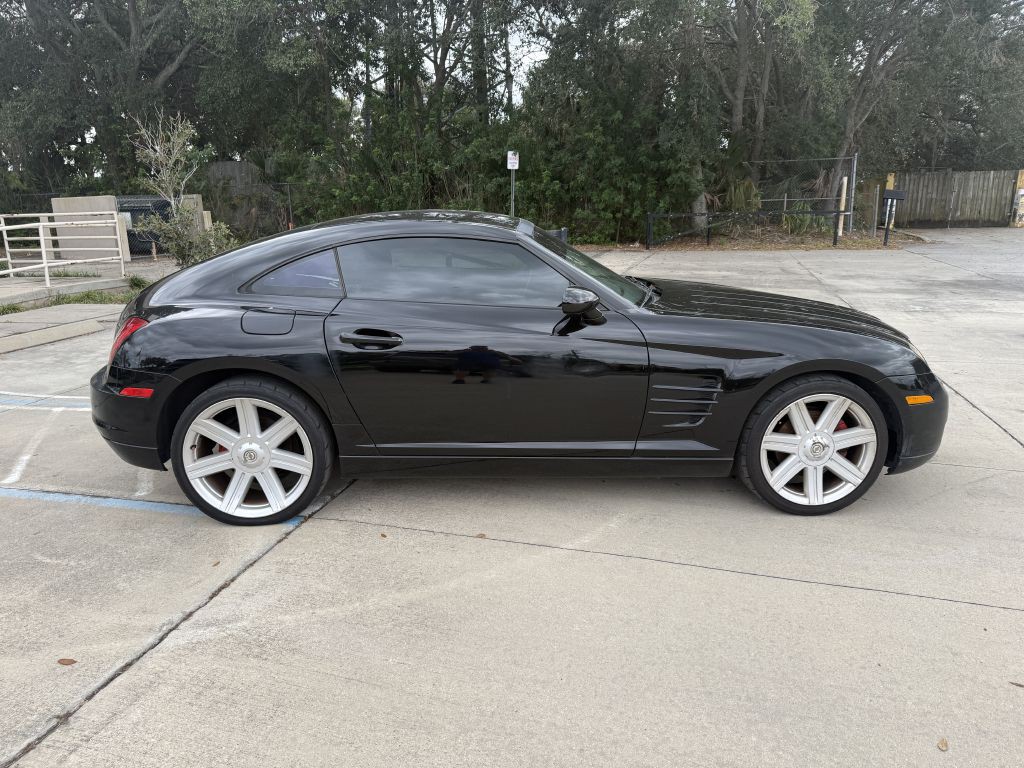 2005 Chrysler Crossfire Image 8