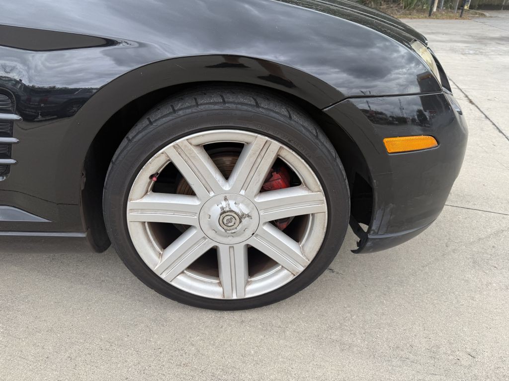 2005 Chrysler Crossfire Image 9
