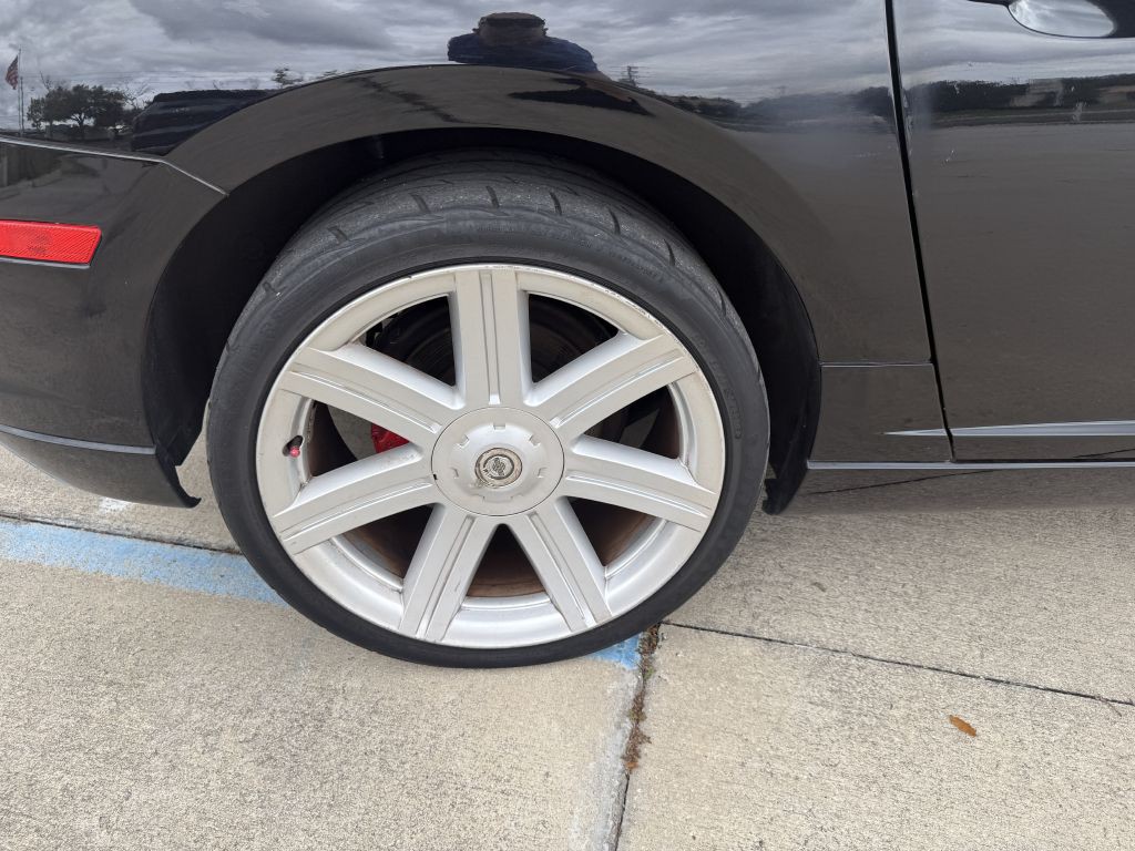 2005 Chrysler Crossfire Image 10