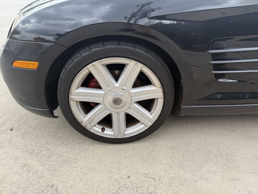 2005 Chrysler Crossfire Image 12