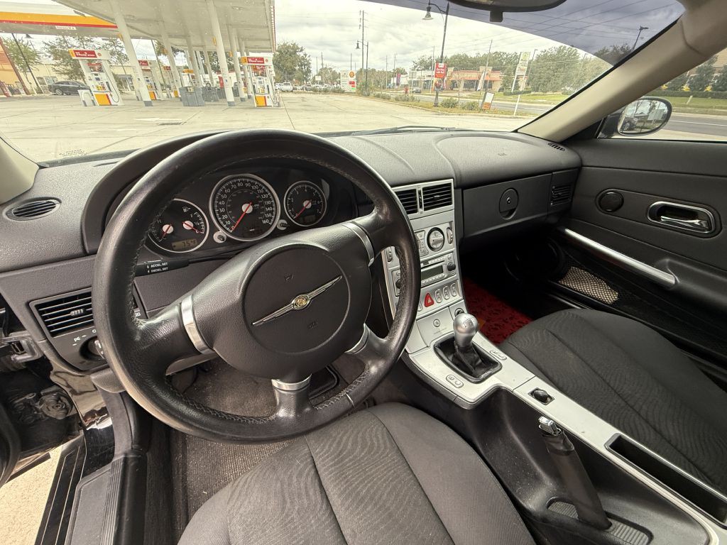 2005 Chrysler Crossfire Image 18