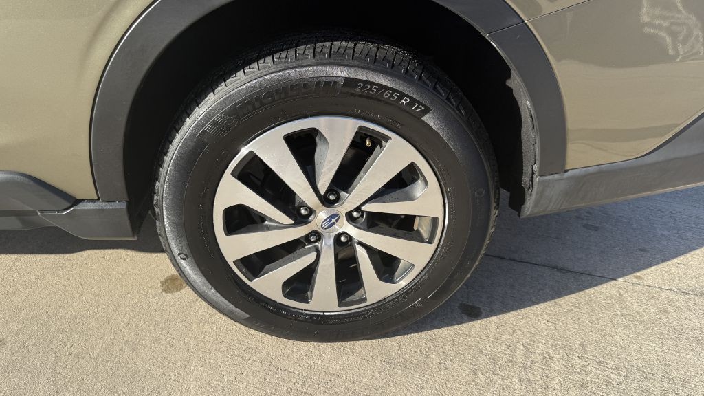 2022 Subaru Outback Image 11