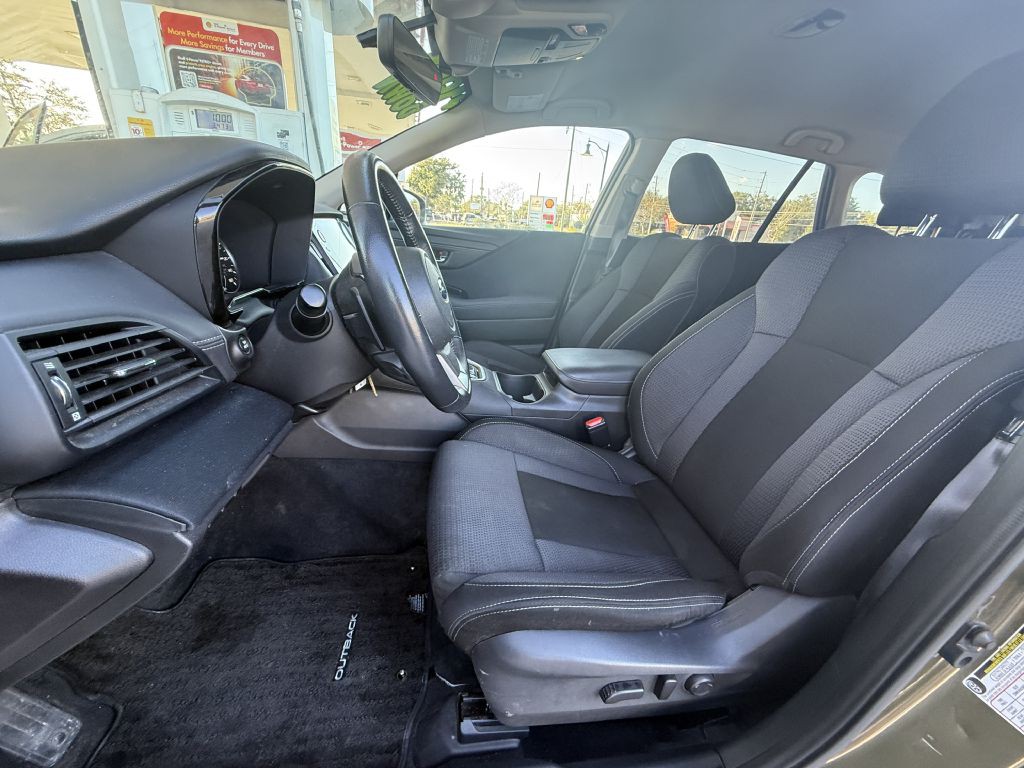 2022 Subaru Outback Image 18