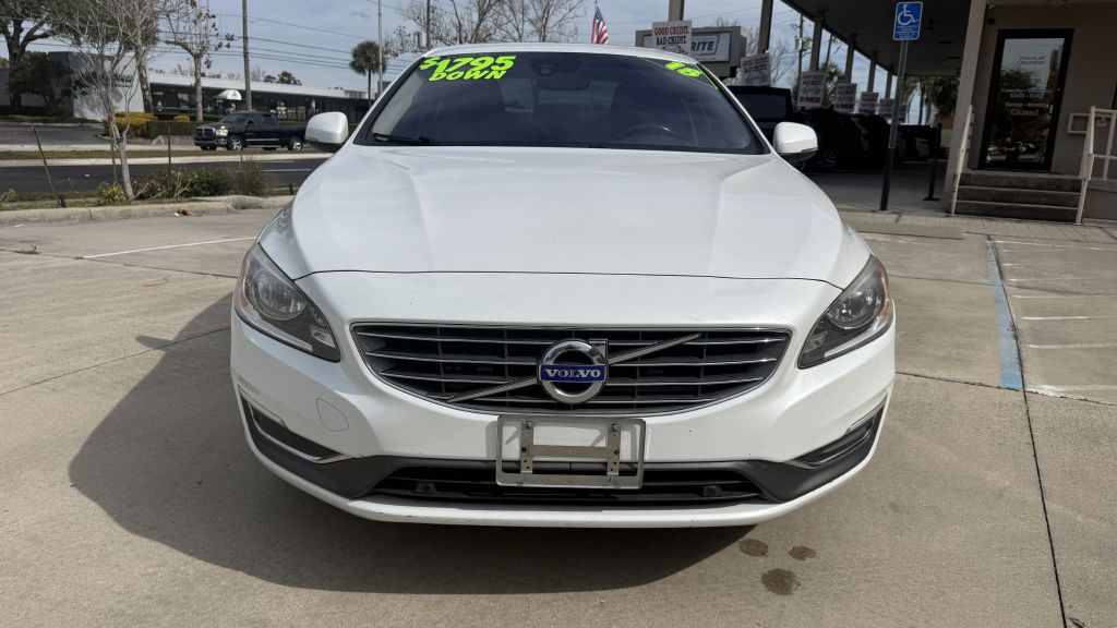 2018 Volvo S60 Image 2