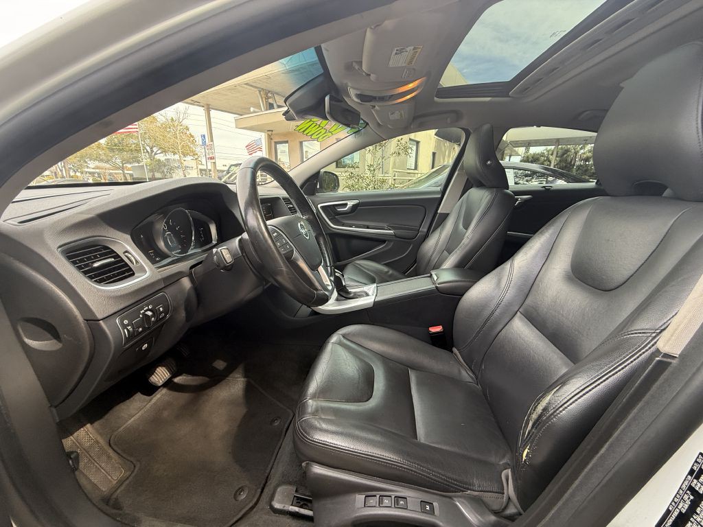 2018 Volvo S60 Image 19