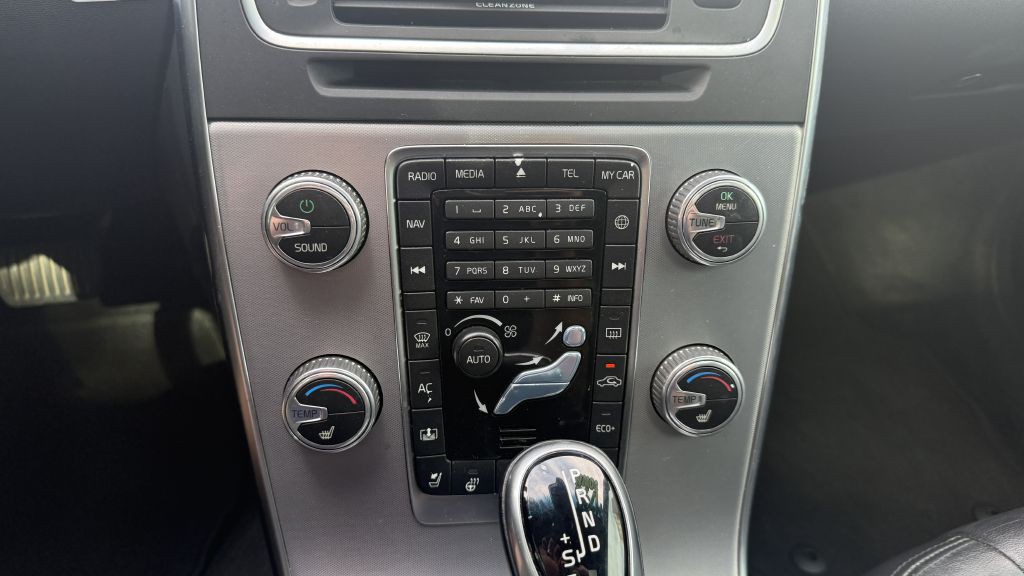 2018 Volvo S60 Image 25