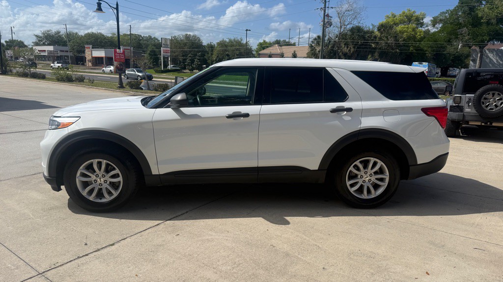 2021 Ford Explorer Image 4