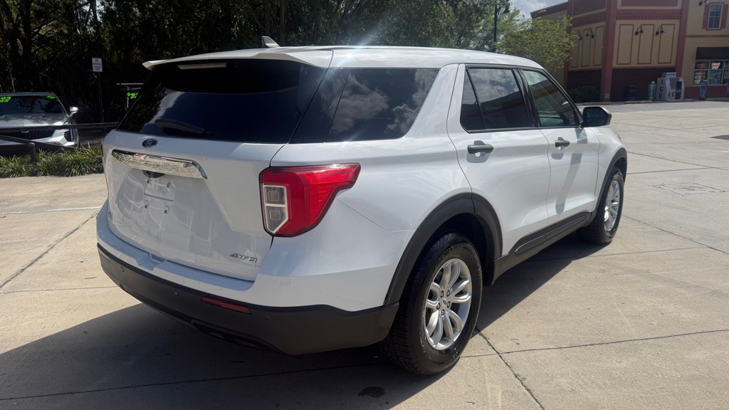 2021 Ford Explorer Image 7