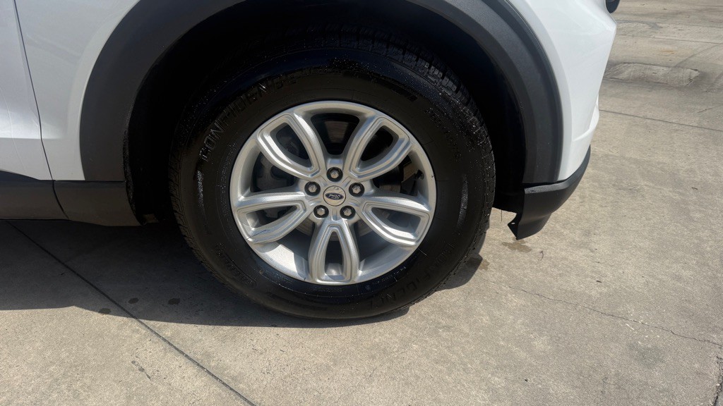 2021 Ford Explorer Image 9