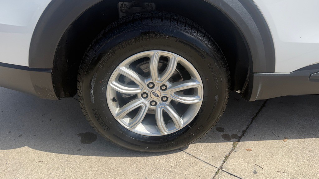 2021 Ford Explorer Image 10