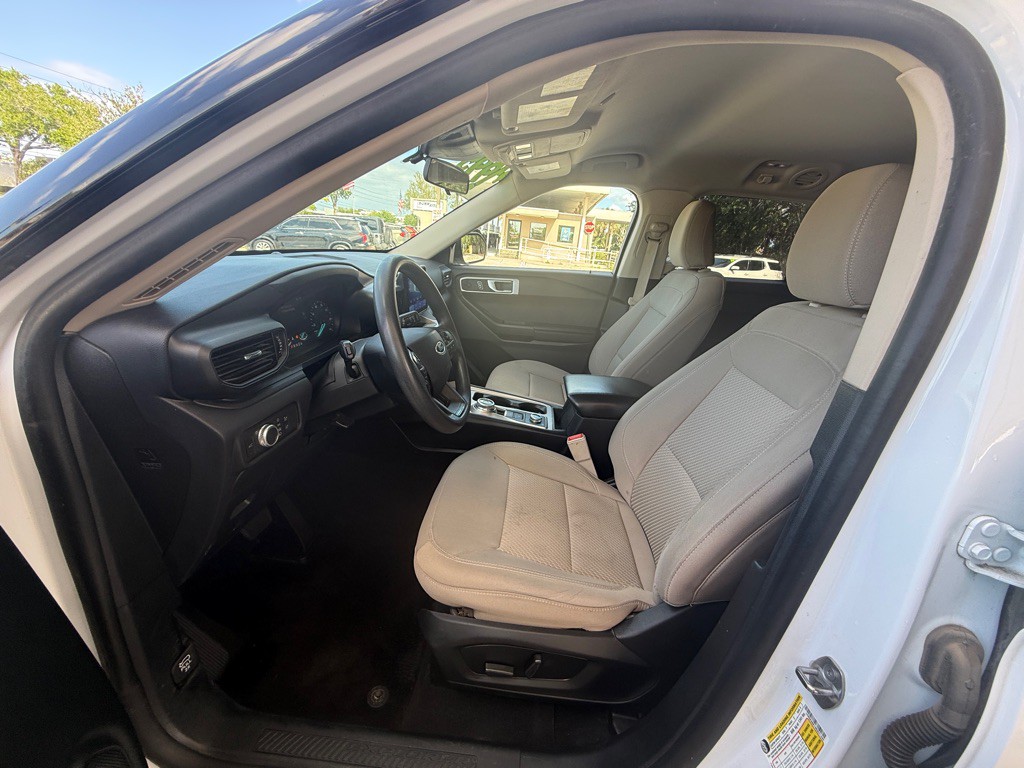 2021 Ford Explorer Image 18