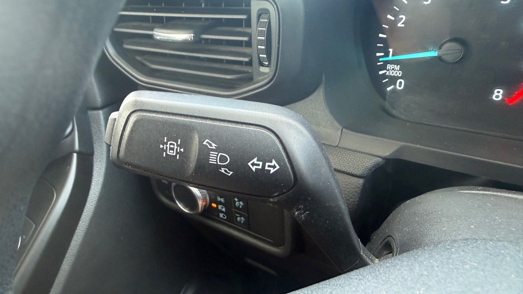 2021 Ford Explorer Image 32