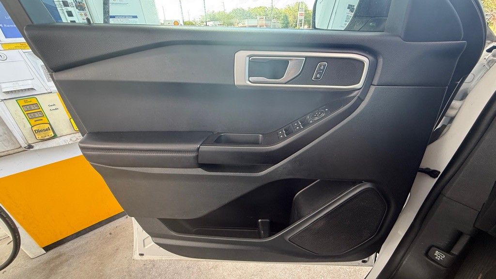 2021 Ford Explorer Image 37