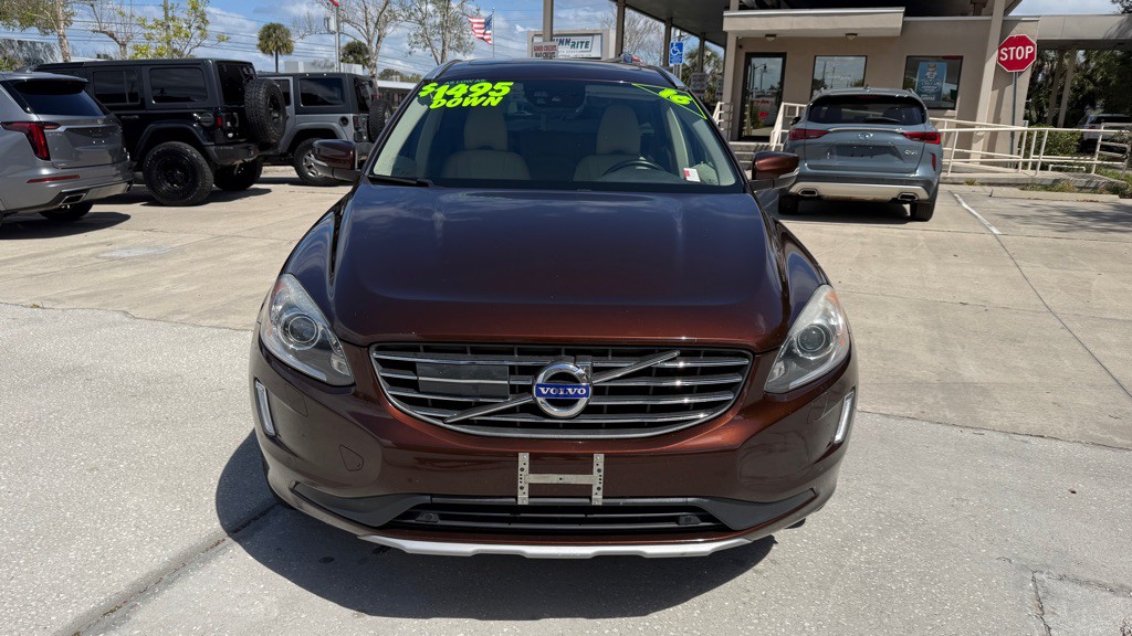 2016 Volvo XC60 Image 2