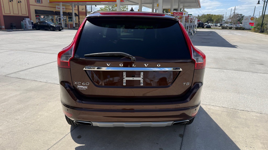 2016 Volvo XC60 Image 6