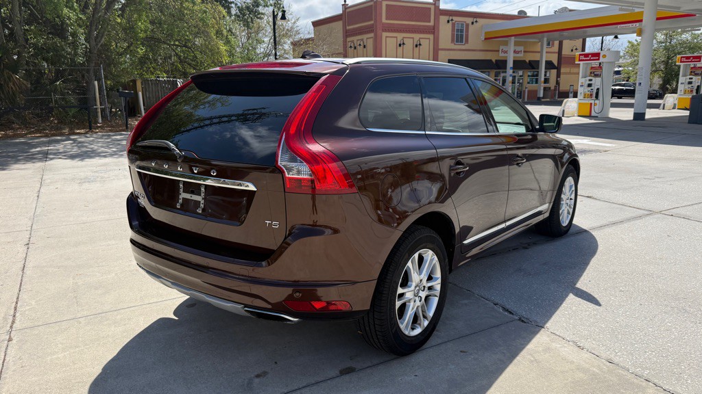 2016 Volvo XC60 Image 7