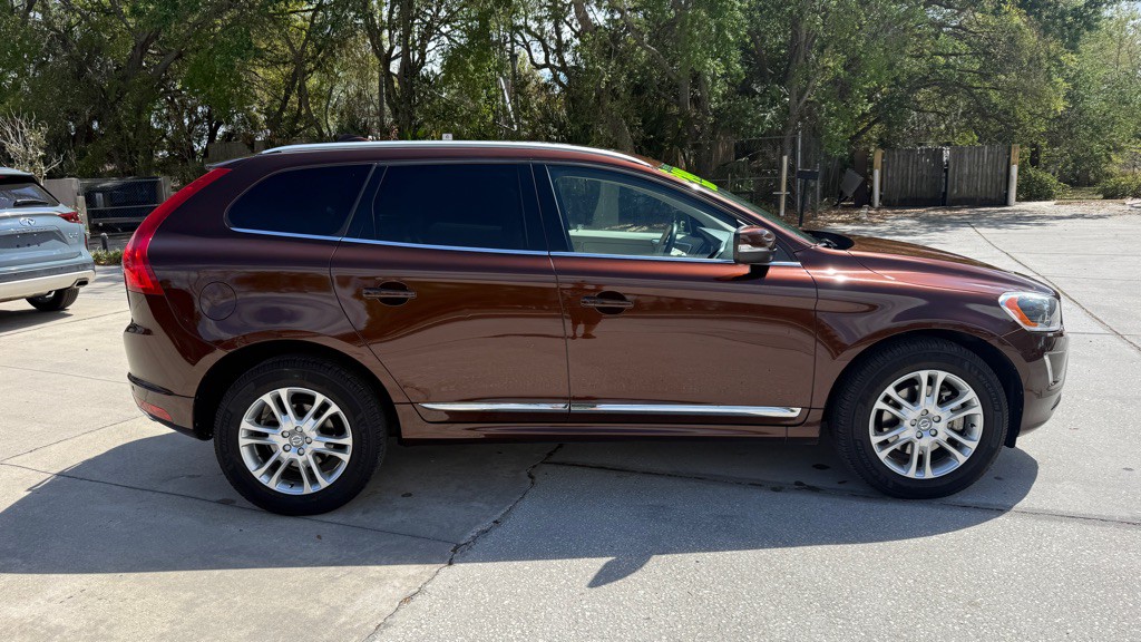 2016 Volvo XC60 Image 8