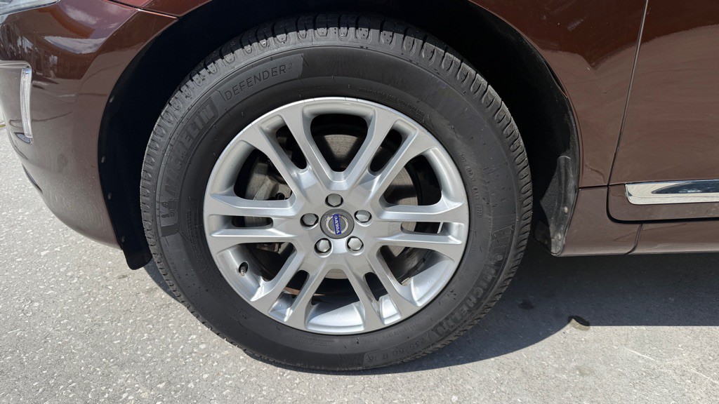 2016 Volvo XC60 Image 12