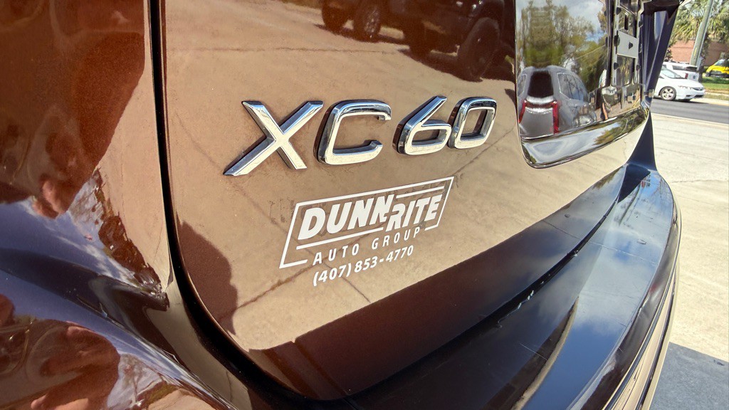 2016 Volvo XC60 Image 17