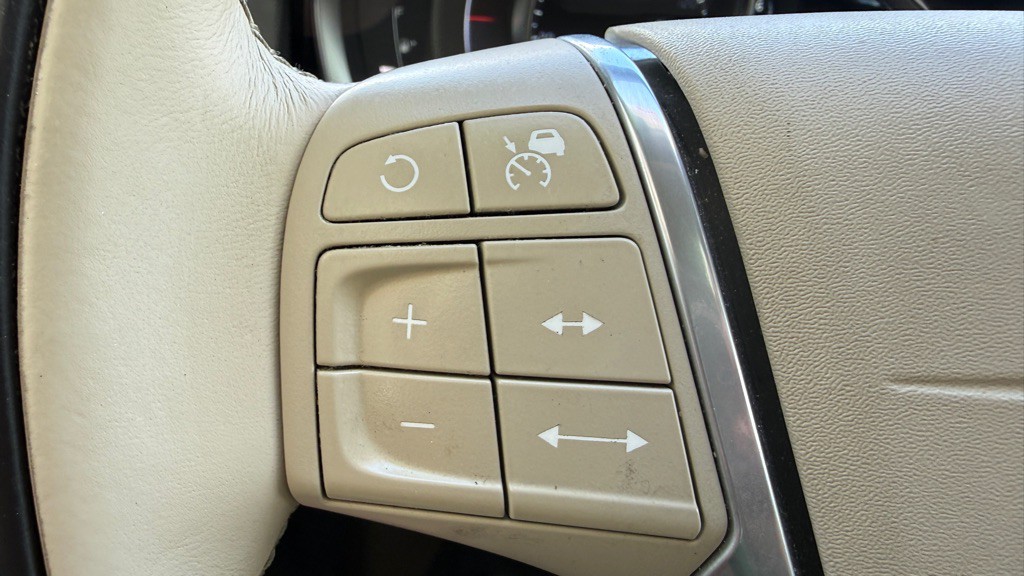 2016 Volvo XC60 Image 36