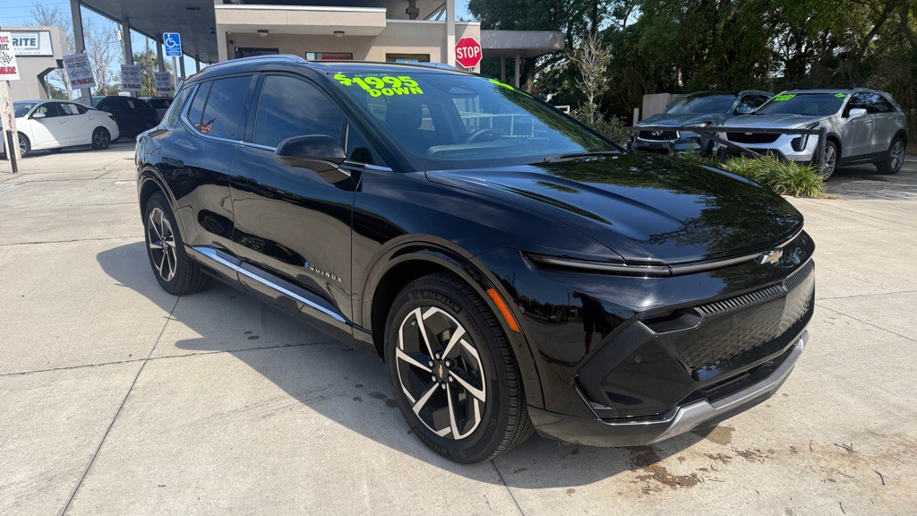 2024 Chevrolet Equinox Image 1