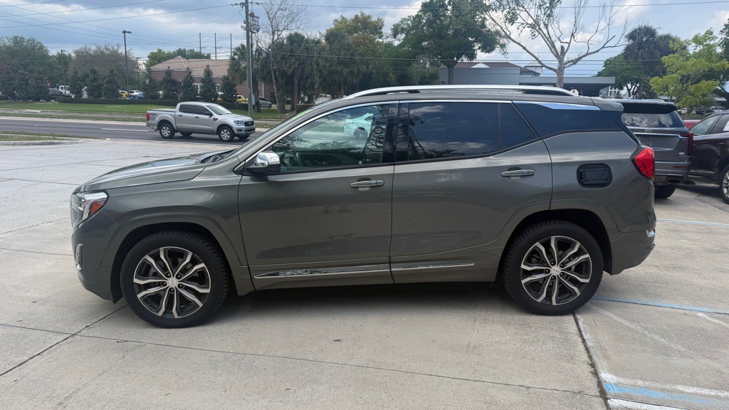 2018 GMC Terrain Image 4